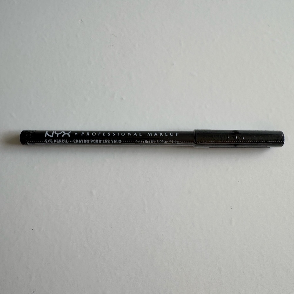 NYX Eye Pencil Eyeliner in Black Shimmer SPE940